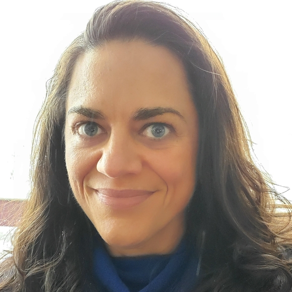 Meet your Posher, Cassidy - Picture 2 of 4